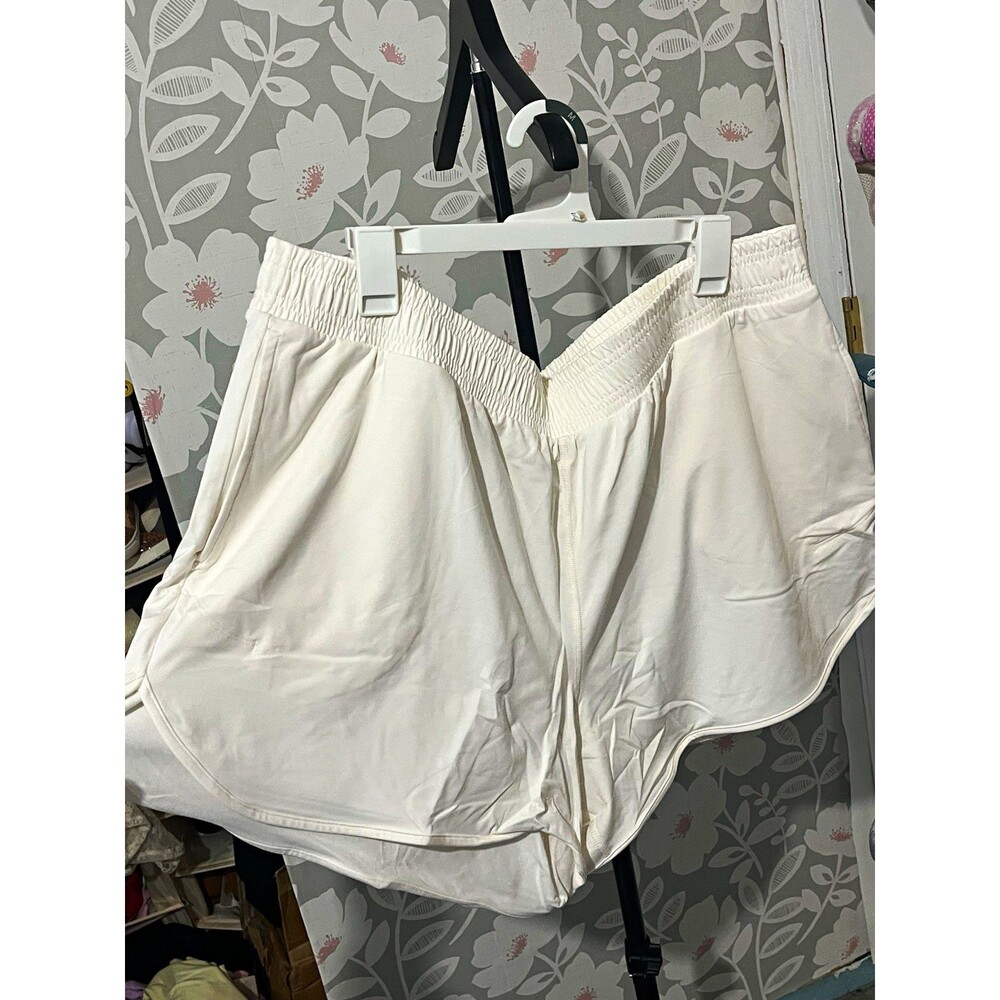 Women's Soft Stretch Short Cream 3X Plus Pull On Elastic Waist Stretch